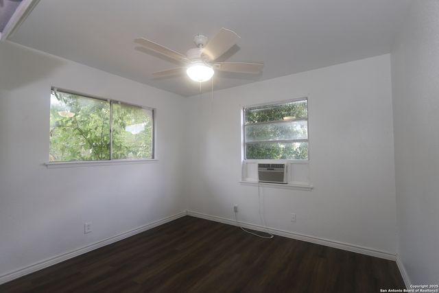 127 Fair Valley St, San Antonio, TX 78227