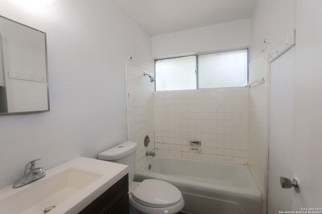 127 Fair Valley St, San Antonio, TX 78227