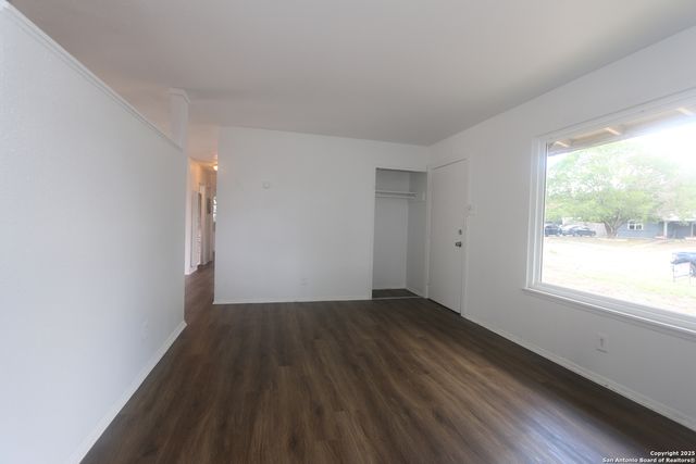 127 Fair Valley St, San Antonio, TX 78227