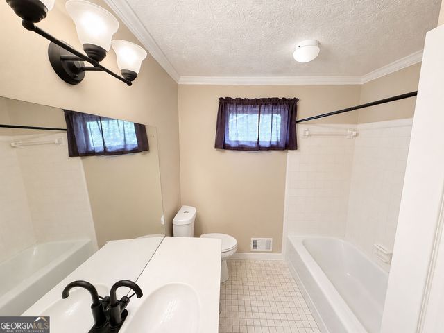 792 Mountainbrooke Circle, Stone Mountain, GA 30087
