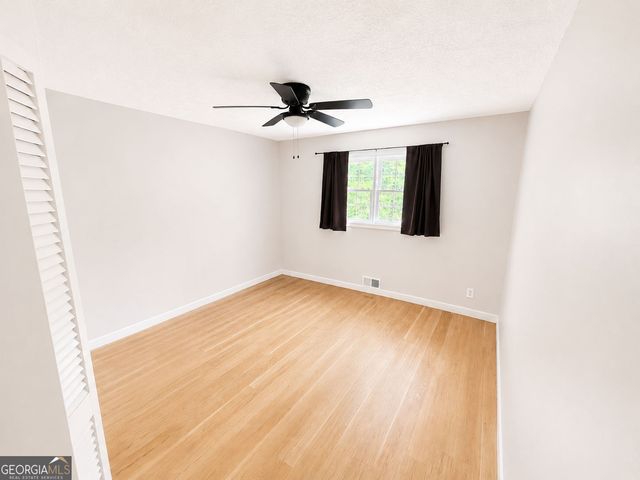792 Mountainbrooke Circle, Stone Mountain, GA 30087