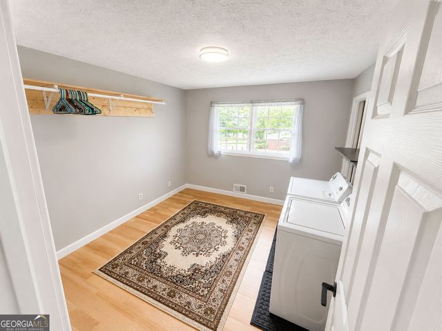 792 Mountainbrooke Circle, Stone Mountain, GA 30087