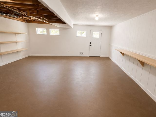 792 Mountainbrooke Circle, Stone Mountain, GA 30087