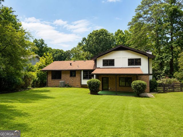 792 Mountainbrooke Circle, Stone Mountain, GA 30087