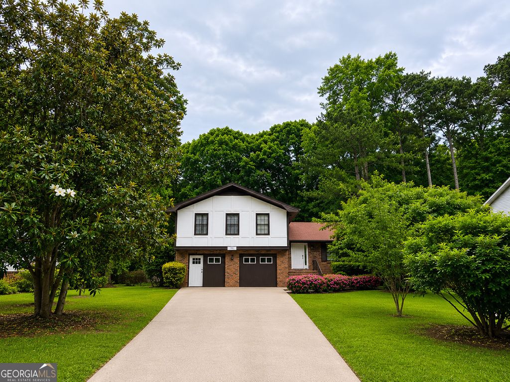 792 Mountainbrooke Circle, Stone Mountain, GA 30087
