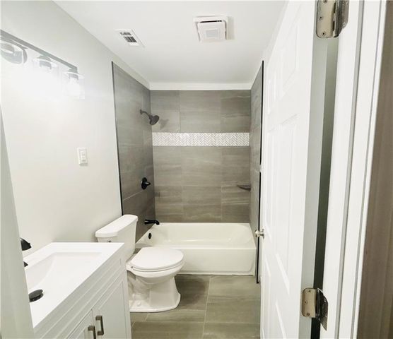 1863 Mott Drive N, Mobile, AL 36617