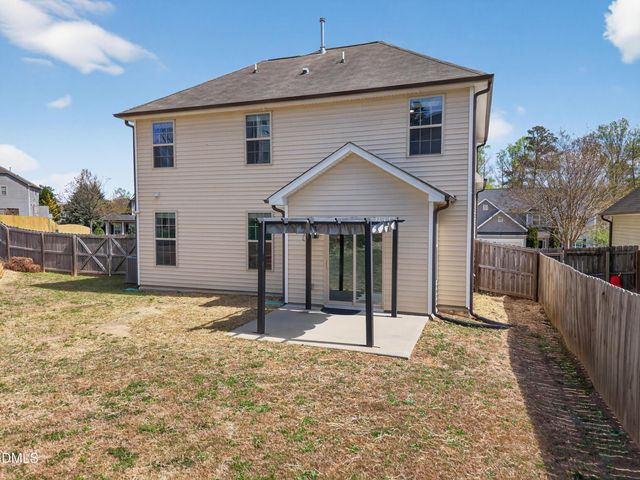 38 Standing Oaks Lane, Clayton, NC 27527