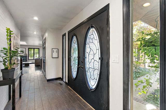 6N779 IL Route 31, St. Charles, IL 60174