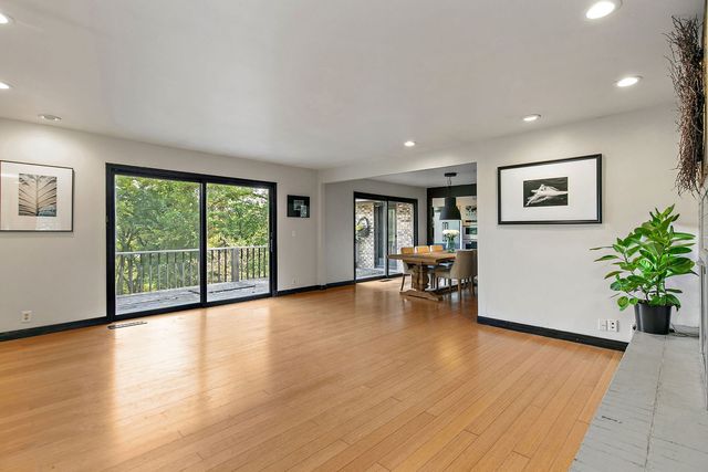 6N779 IL Route 31, St. Charles, IL 60174