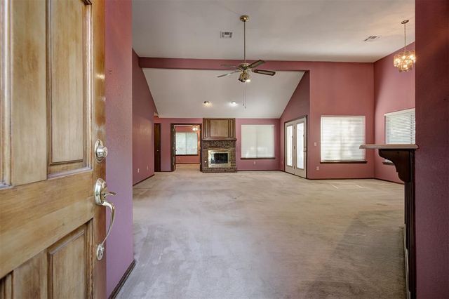 1617 War Bird Drive, Norman, OK 73071