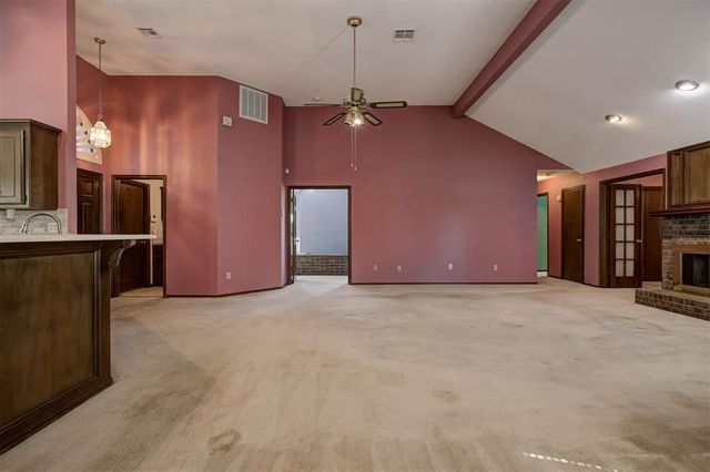 1617 War Bird Drive, Norman, OK 73071