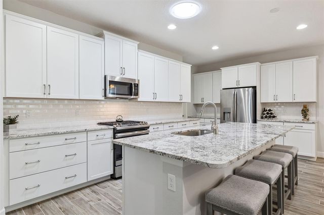 1157 AVERY MEADOWS WAY, Deland, FL 32724