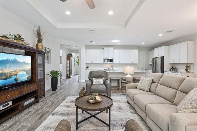 1157 AVERY MEADOWS WAY, Deland, FL 32724