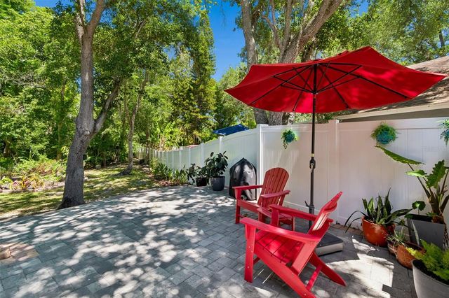 9803 LONG MEADOW DRIVE, Tampa, FL 33615