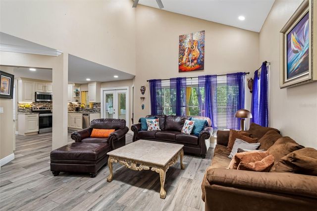 9803 LONG MEADOW DRIVE, Tampa, FL 33615