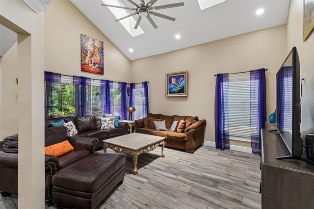 9803 LONG MEADOW DRIVE, Tampa, FL 33615