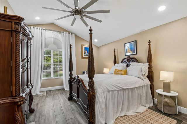 9803 LONG MEADOW DRIVE, Tampa, FL 33615