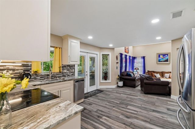 9803 LONG MEADOW DRIVE, Tampa, FL 33615