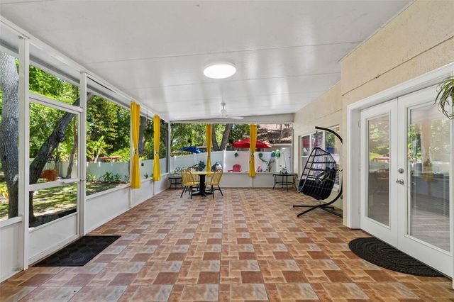 9803 LONG MEADOW DRIVE, Tampa, FL 33615