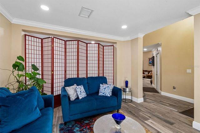 9803 LONG MEADOW DRIVE, Tampa, FL 33615
