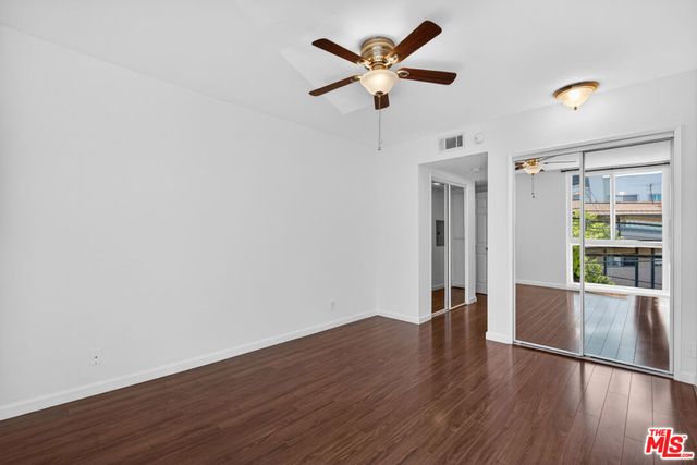 11706 Montana Avenue 202, Los Angeles, CA 90049