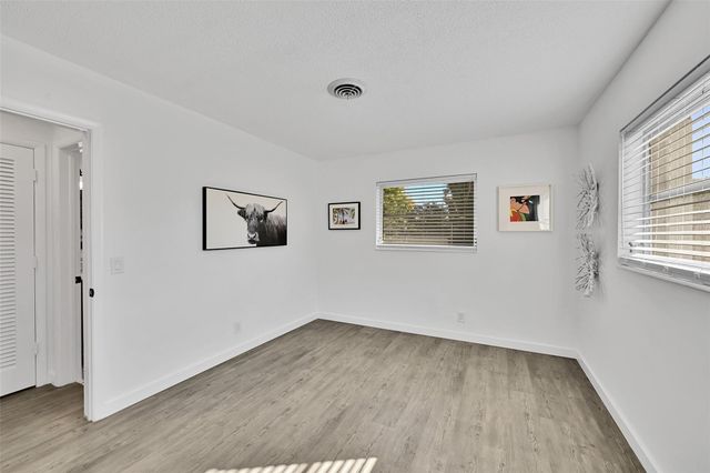 712 NE 34th Court, Oakland Park, FL 33334