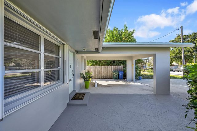 712 NE 34th Court, Oakland Park, FL 33334