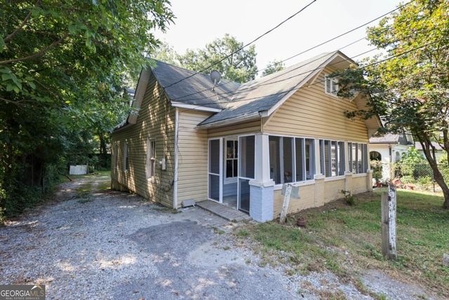 2069 Bolton Road NW, Atlanta, GA 30318