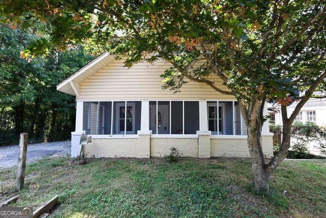 2069 Bolton Road NW, Atlanta, GA 30318