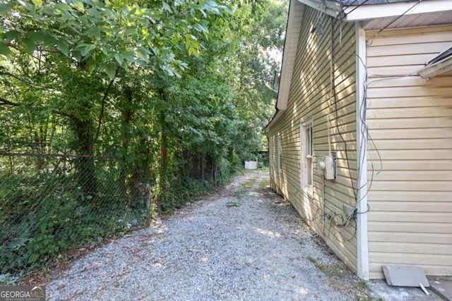 2069 Bolton Road NW, Atlanta, GA 30318