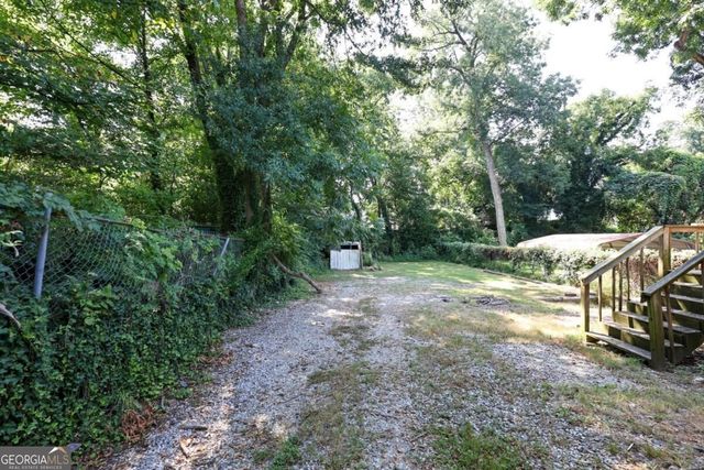 2069 Bolton Road NW, Atlanta, GA 30318