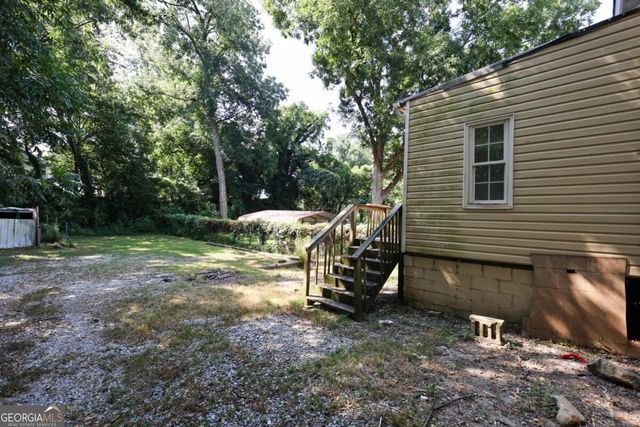 2069 Bolton Road NW, Atlanta, GA 30318