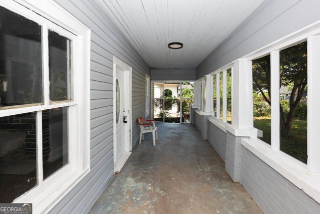 2069 Bolton Road NW, Atlanta, GA 30318