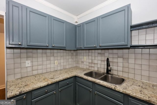 2069 Bolton Road NW, Atlanta, GA 30318