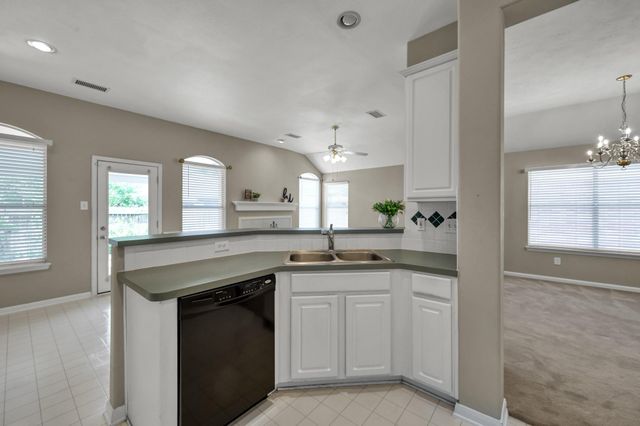 34 Bayou Springs Court, The Woodlands, TX 77382