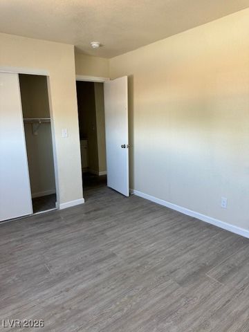 5116 Gray Lane H, Las Vegas, NV 89119