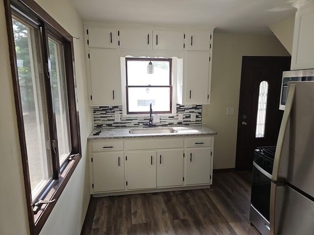 5553 Emerson Avenue N, Brooklyn Center, MN 55430