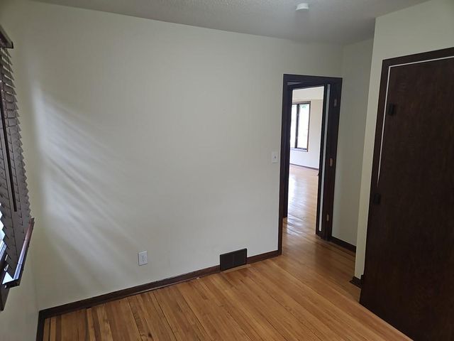 5553 Emerson Avenue N, Brooklyn Center, MN 55430