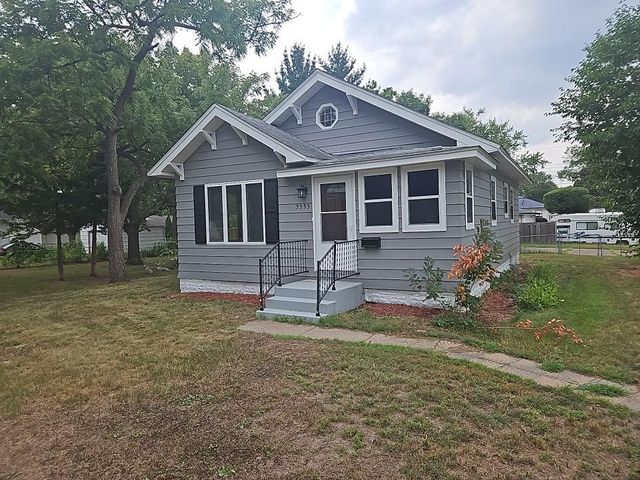 5553 Emerson Avenue N, Brooklyn Center, MN 55430
