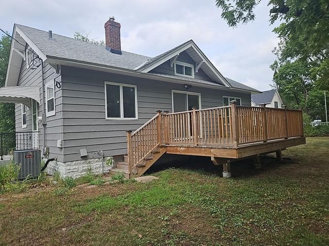 5553 Emerson Avenue N, Brooklyn Center, MN 55430