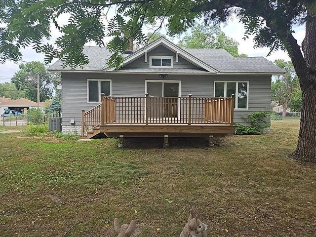 5553 Emerson Avenue N, Brooklyn Center, MN 55430