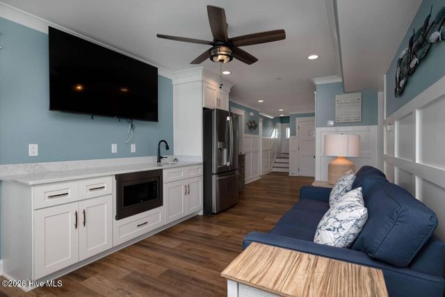 5429 W Beach Drive, Oak Island, NC 28465