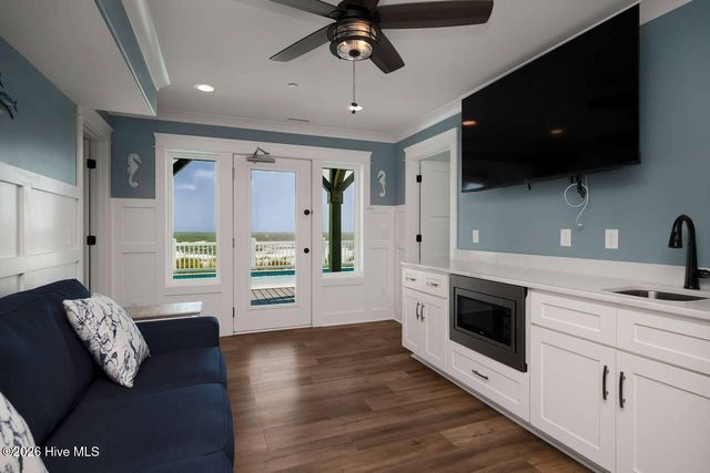 5429 W Beach Drive, Oak Island, NC 28465