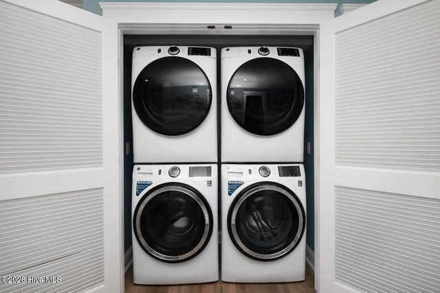 5429 W Beach Drive, Oak Island, NC 28465