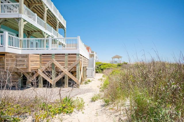 5429 W Beach Drive, Oak Island, NC 28465