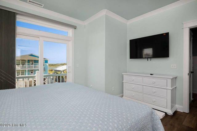 5429 W Beach Drive, Oak Island, NC 28465