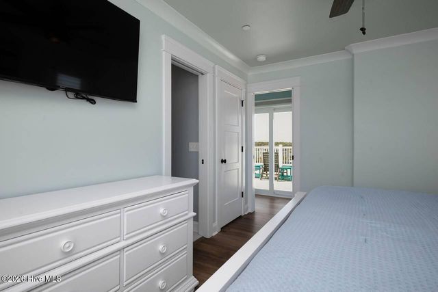 5429 W Beach Drive, Oak Island, NC 28465