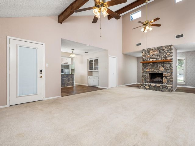 2101 Kent ST, Taylor, TX 76574