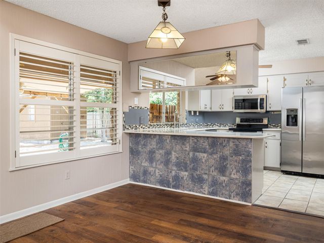 2101 Kent ST, Taylor, TX 76574