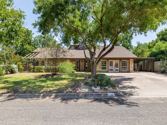 2101 Kent ST, Taylor, TX 76574